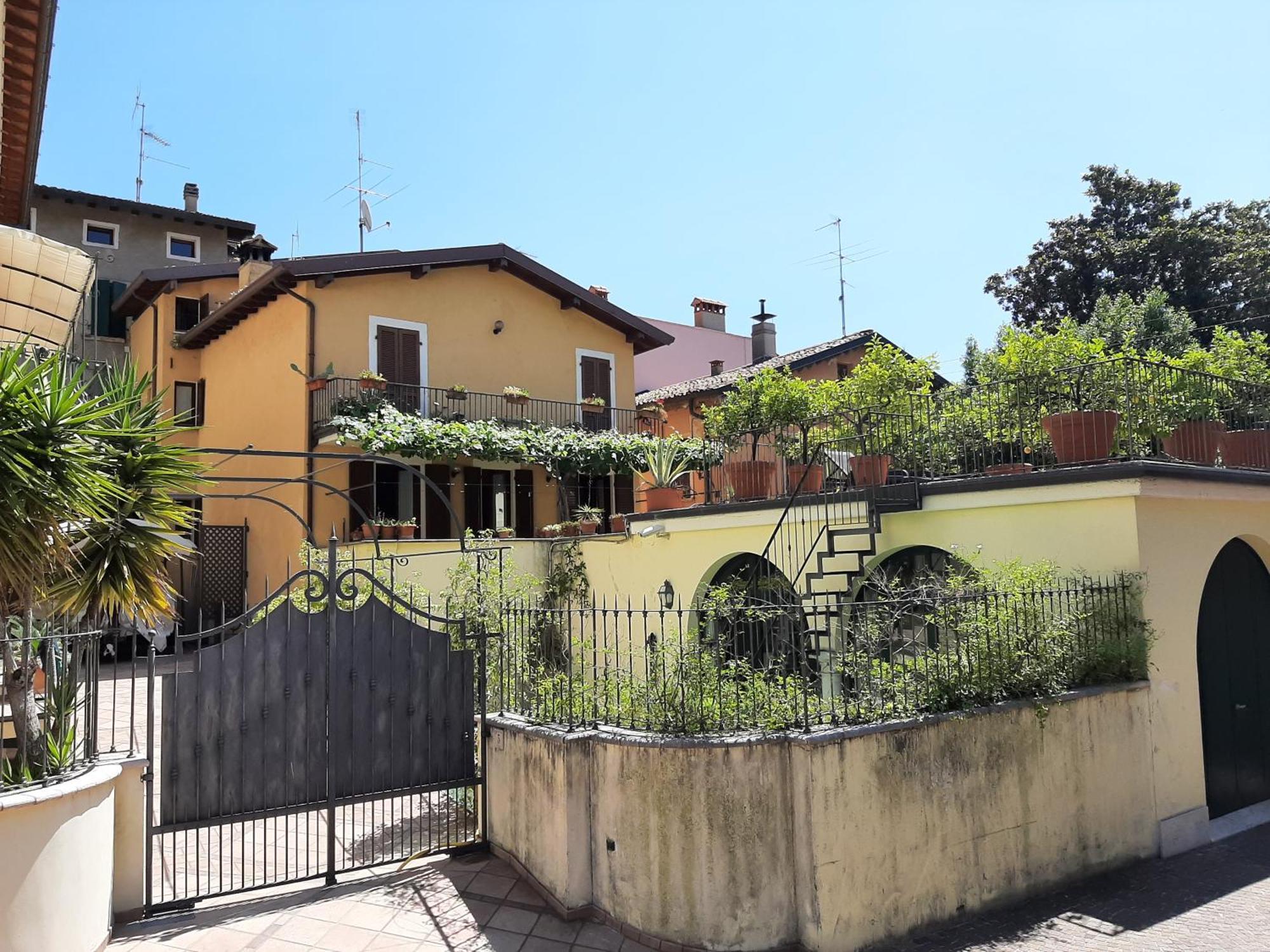 Casa Castel Gargnano Exterior foto